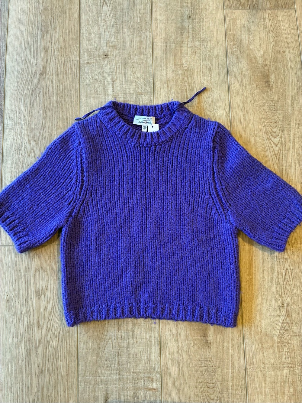 & Other Stories Vibrant Purple Short-Sleeve Crew Sweater Chunky Cozy